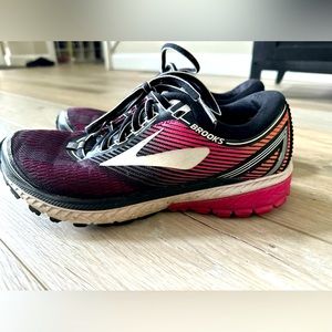 Brooks Ghost 10 Women’s Running Shoes